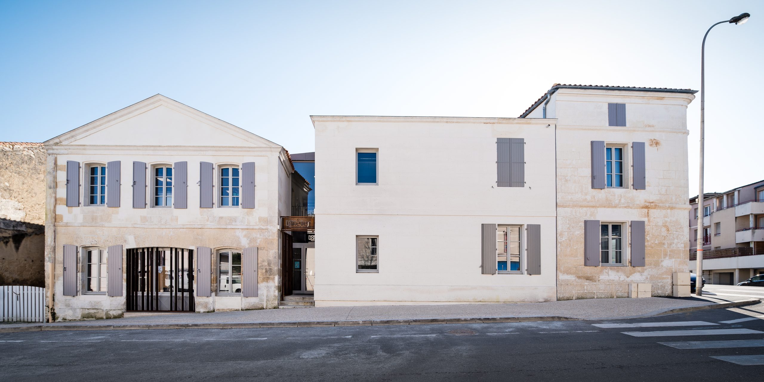 Pierre de Limeyrat et pierre de Fontbelle en enquête publique pour une indication géographique