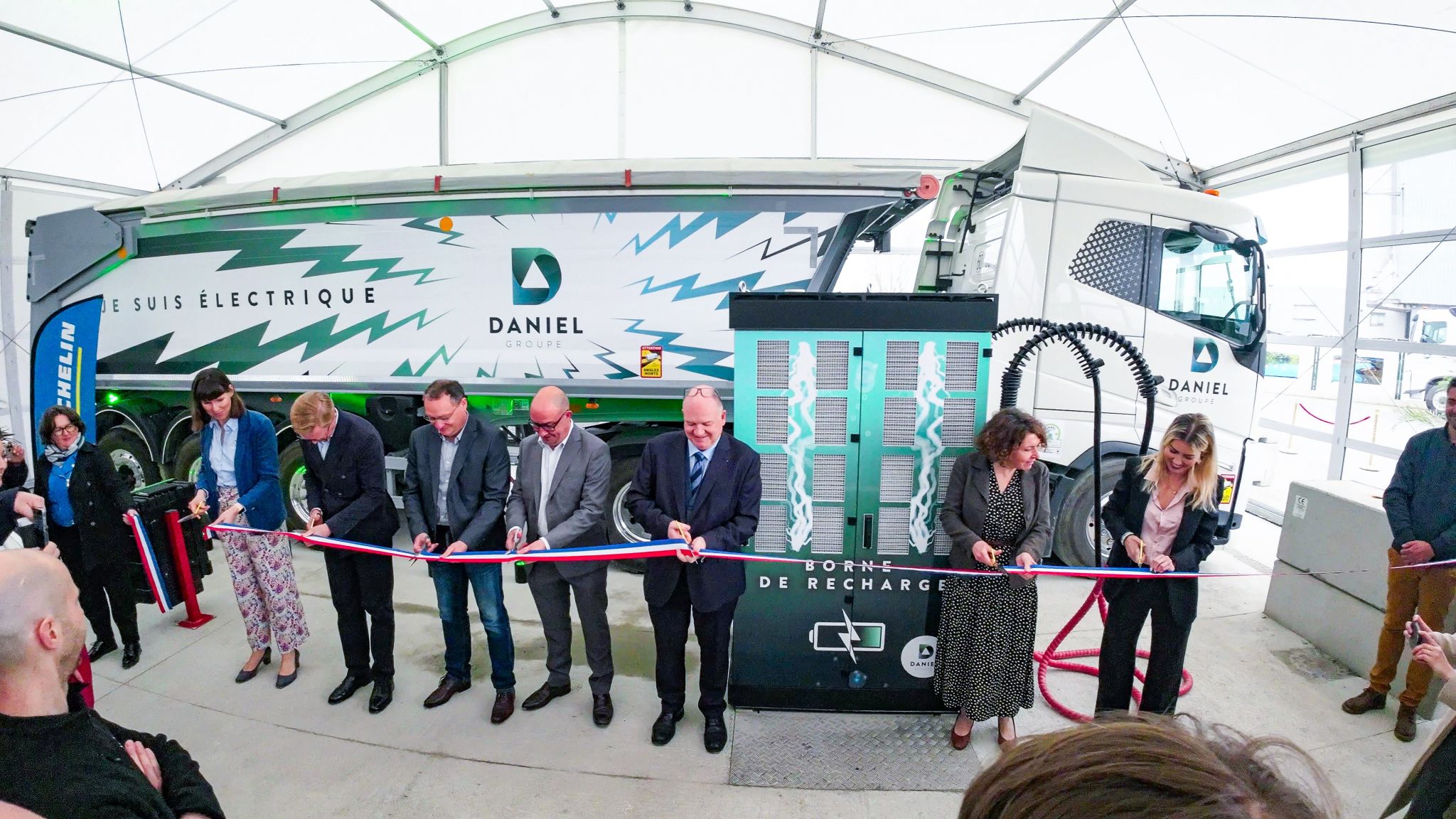 Nouvelle station de recharge rapide pour les camions électriques de Groupe Daniel