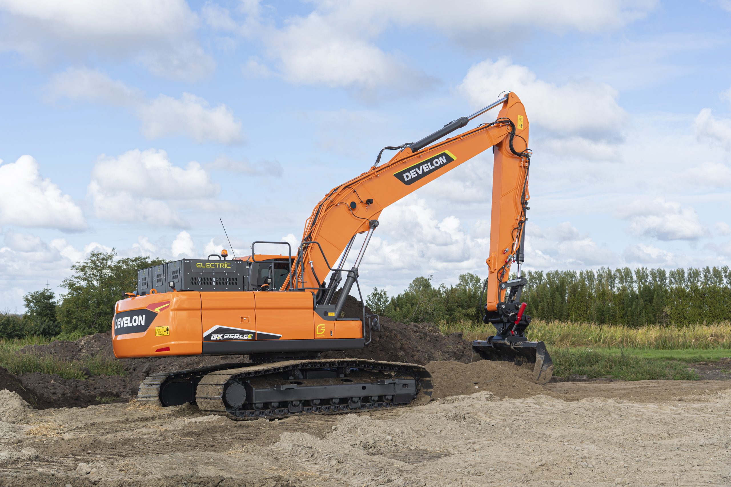 Nouvelle gamme de pelles électriques Develon