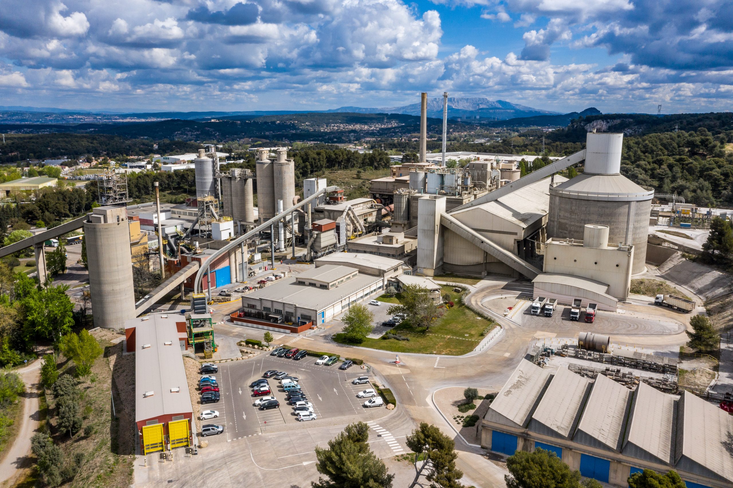 En 2026, Lafarge Ciments produira 1,1 Mt de ciment à base d&rsquo;argiles activées