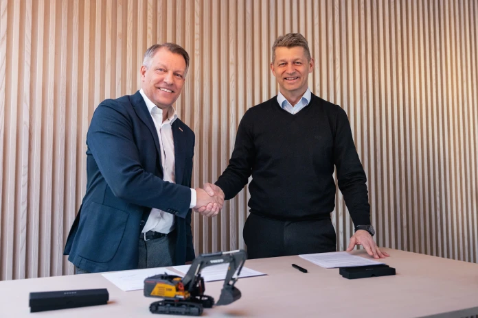 Signature de l’accord entre Volvo CE et Hitachi Energy sur les chantiers zéro émission et l’électrification des équipements